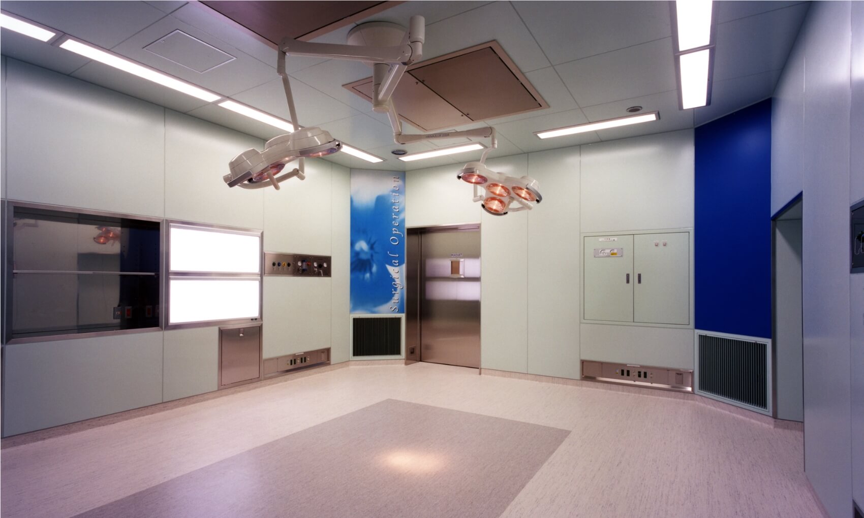 手術、高度医療、リハビリテーションフロア（4階）