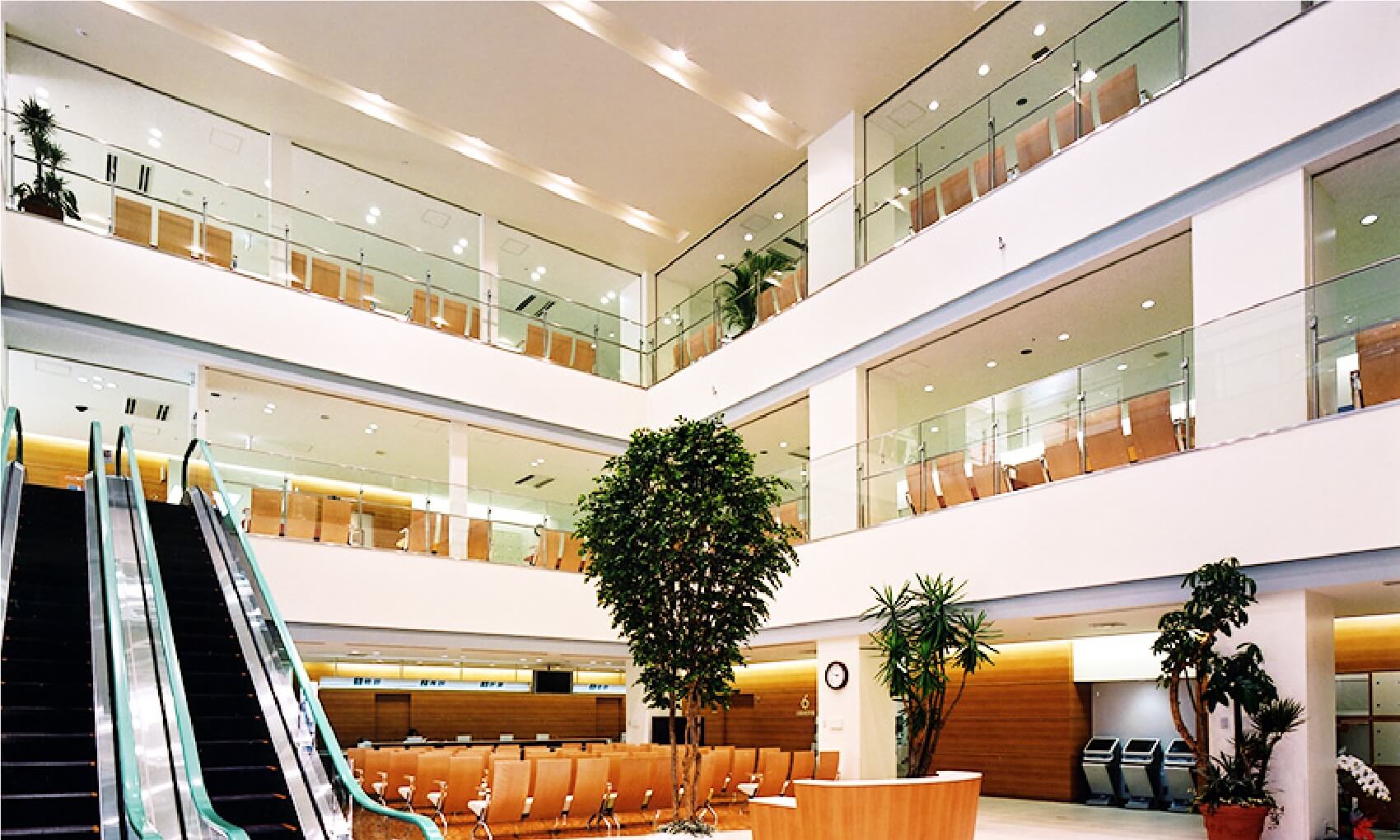 外来フロア（1階）