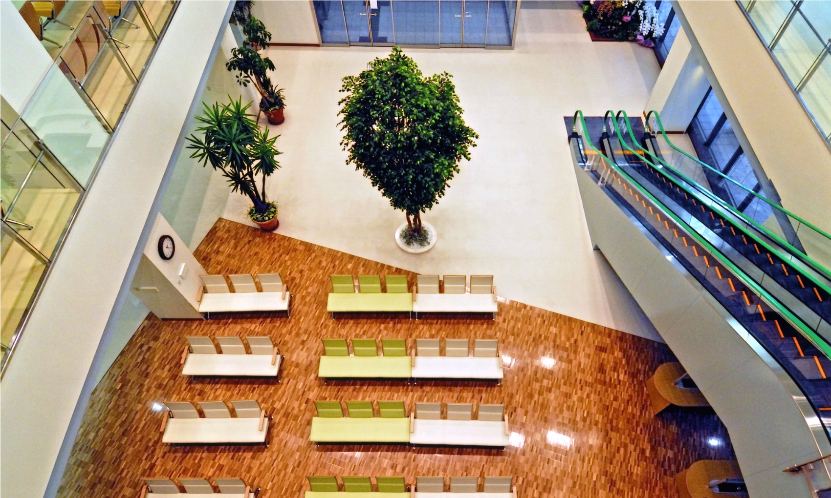 外来フロア（1階）