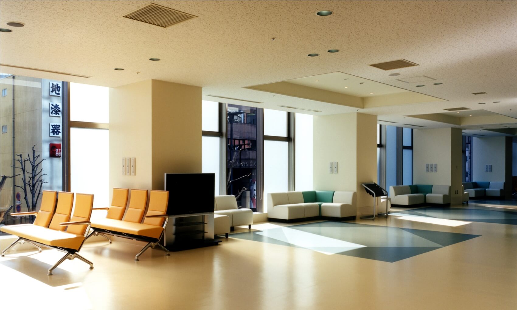 外来フロア（2階）